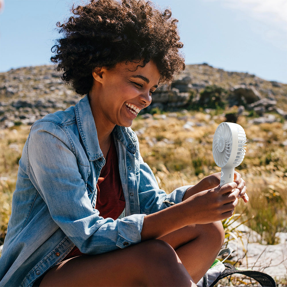 PureBreezeTM Personal Handheld Fan mit Base